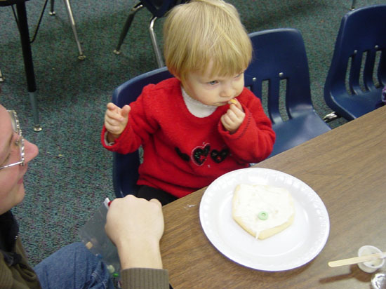 fb-12-14-newcomers-cookies-eating