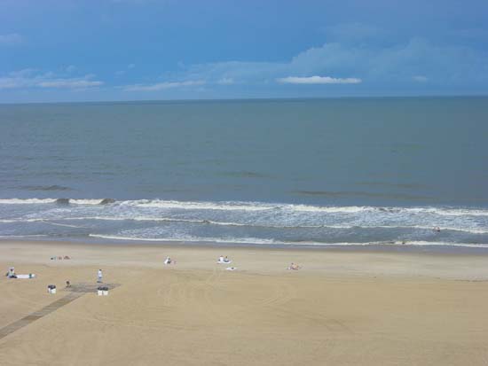 ga-09-15-sea-sunny