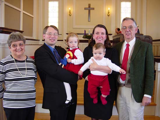 gi-12-05-hayes-family