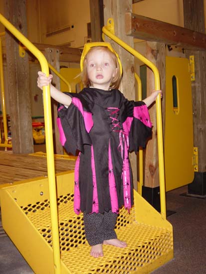 op-04-14-wcp-vampira-the-builder
