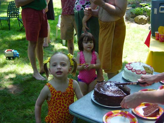 tr-06-25-waiting-cake
