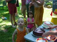 tr-06-25-waiting-cake