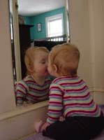 r-01-16-mirror-kiss