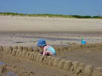 ej-08-18-mirin-sandcastle-4