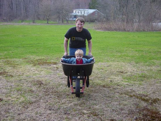 ig-04-10-wheelbarrow-closeup-cute