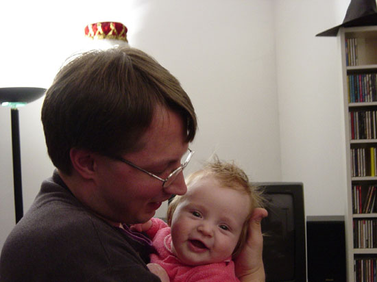 zm-10-23-mirin-daddy-dancing