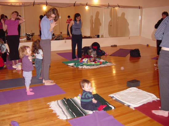 aa-03-04-yoga-whole-room