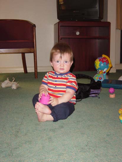 ga-03-10-hotel-baby